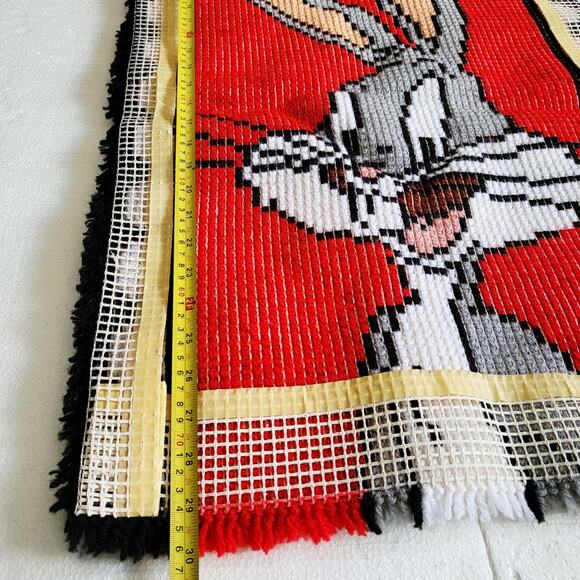 Vintage Bugs Bunny from Looney Tunes "Bugs on Film" Latch Hook Rug Handmade - Picture 3 of 5